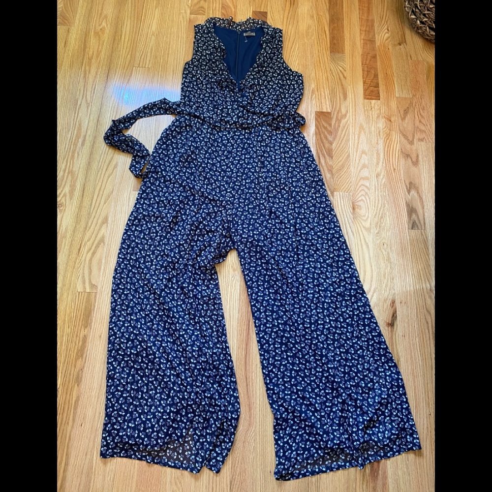 J. Crew Point Sur NWOT sleeveless navy blue floral wide leg jumpsuit size 8